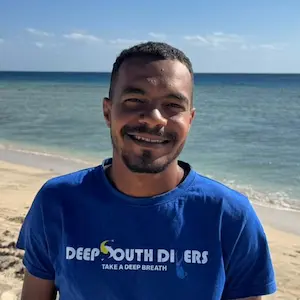 Ahmed Mansi - Back Staff